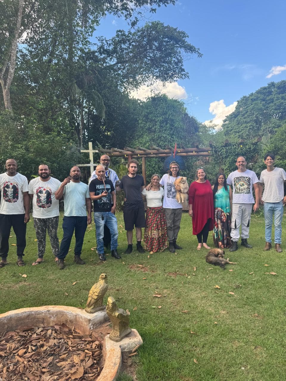 A SABEDORIA DA CORUJA — ENXERGAR ALÉM DO QUE OS OLHOS VEEM. Silêncio, intuição, discernimento e a sabedoria de atravessar os ciclos. A Coruja nos convida ao silêncio e à observação para reconhecer aquilo que precisa ser visto e atravessar as mudanças com consciência. — foto 18